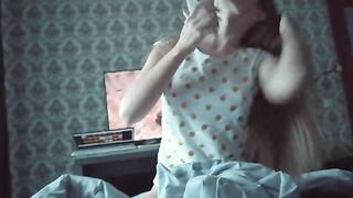 A phone call is not a hindrance to have fun in the morning