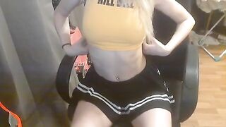 Schoolgirl seduces her boyfriend making love at home