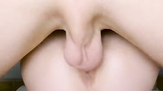 A pussy squirts all over my cock! Amazing amateur squirting orgasm while fucking