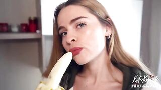 Hungry neighbor delivers an intense facial treatment