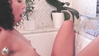 Laz Fyre's passionate morning sex session with stunning babe Alexis Tae
