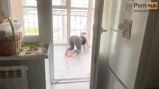 I helped my stuck stepmom on the balcony, no big deal
