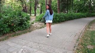 Babe got cum in her mouth after a quick park blowjob