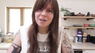 A neighbor from Wisconsin is asking for your cock and creampie