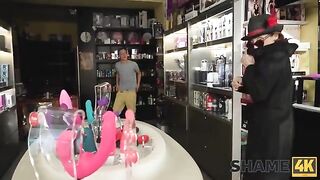 Old and young fetish fulfilled with hot mature action