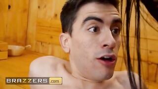 Blondie Fesser & Sara Retali catch peeping Jordi, getting him involved in steamy action