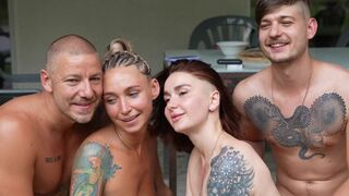 Amateur foursome sex with two couples, OWIAKS and LeoKleo, enjoying real passionate action