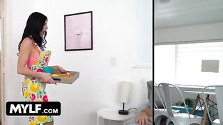 Piper Press is a perfect housewife, who likes to do her duties and get fucked hard