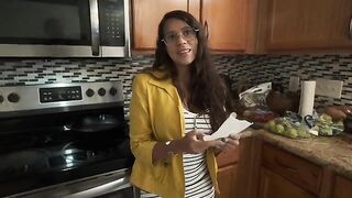 My stepmom, a Puerto Rican MILF, wakes me up with her pussy in the kitchen