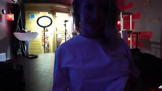The behind the scene action with Wet Kelly, who loves to masturbate while watching