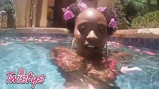 Petite beauty Elsie shakes big ass in thong while swimming in the pool