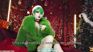 The Grinch fucks a hot Christmas babe till she screams