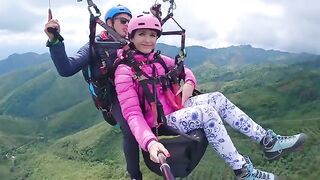 Real squirting action while paragliding in 2200 m above the sea (7000 feet)