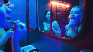 Babe picked up in the toilet, got intimate in the club
