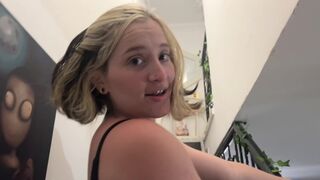The girl prefers to get fucked than money