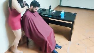 The girl gets a blowjob from her friend’s mom while getting hair cut