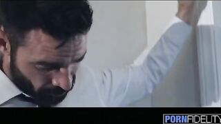 The perfect housewife Anna Bell Peaks gets fucked hard by her neighbor