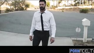 The perfect housewife Anna Bell Peaks gets fucked hard by her neighbor