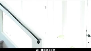 Big-breasted maid Jackie Hoff gets her pussy railed by a huge BBC