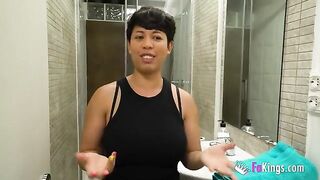 Sexy mom Korin fucks anal with her huge ass in Pepeporn