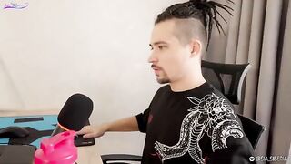 A sexy girl rewarded her geeky partner with sex for his victory