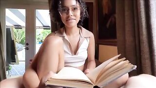 Little stepsister tries sex with her bookworm under Dani Diaz