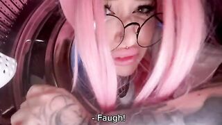 Dumb camwhore stepsister got stuck in a washer and got fucked
