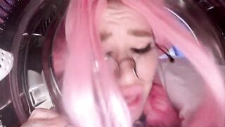 Dumb camwhore stepsister got stuck in a washer and got fucked