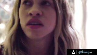Bullied teen Khloe Kapri fucked popular Gia Derza in the bathroom