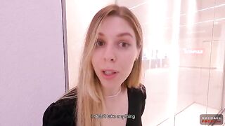 A thief tried to steal something from a shop in the mall