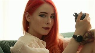 The girl agreed to have sex for a gift at work, how unexpected!