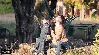 Babe allowed to get sperm on her face in public