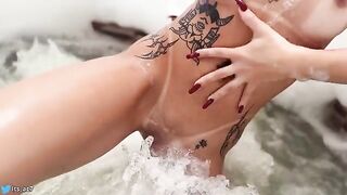 A stunning star makes a splash in the hotel pool scene