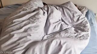 The husband penetrated his wife’s pussy to wake her up from a deep sleep