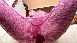 Fit girl Lina Moore squirts and fucks her ass with toys