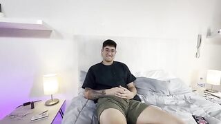 I fucked my sister-in-law before my girlfriend arrived - hot stuff!