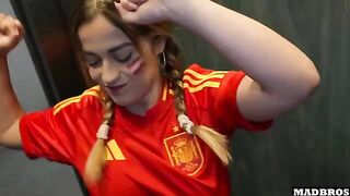 Hot Spanish supporter gets her ass pounded in the parking lot