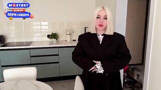 A disgruntled neighbor gets fucked hard by the blonde