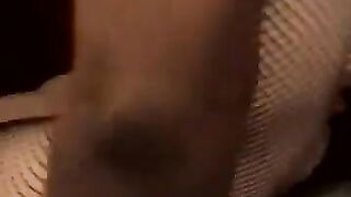 Swingers try to seduce beginners in a threesome