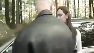 A girl was caught with her head on the car's bonnet and was torn