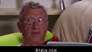 An aged guy fucks a young girl, who is excited by older men