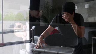 The police caught a thief and fucked her Jacqueline Taylor