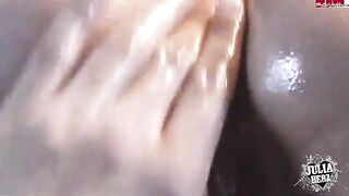 Finger fuck with a hot girl featured in HD quality