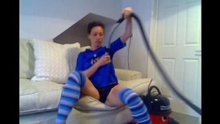Babe came from hunger and sucked vacuum cleaner