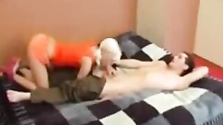 A sister could not resist her brother's cock in the bedroom