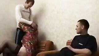 The mature woman wanted her son to have sex with his friend
