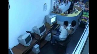 A girl was fucking in front of a webcam in the Internet cafe