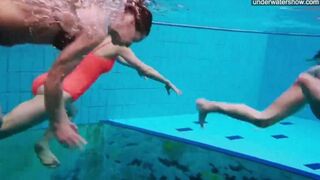 A girl was photographed at the pool without underwear