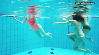 A girl was photographed at the pool without underwear