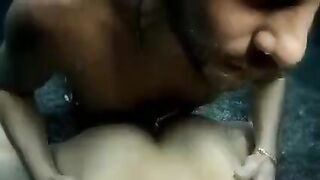 The beauty made a blowjob right in the water and had sex with a guy